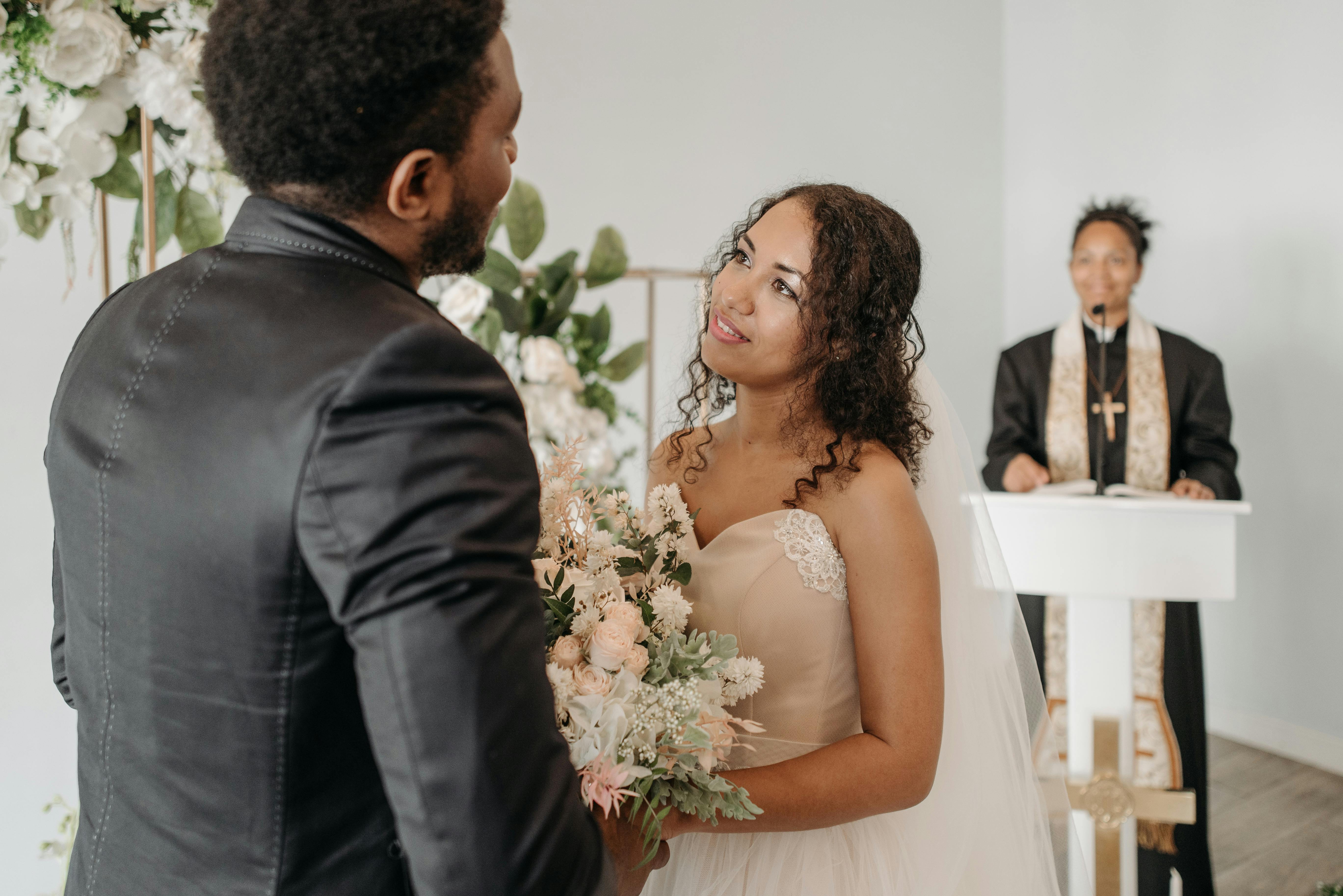 Comment écrire ses vœux de mariage