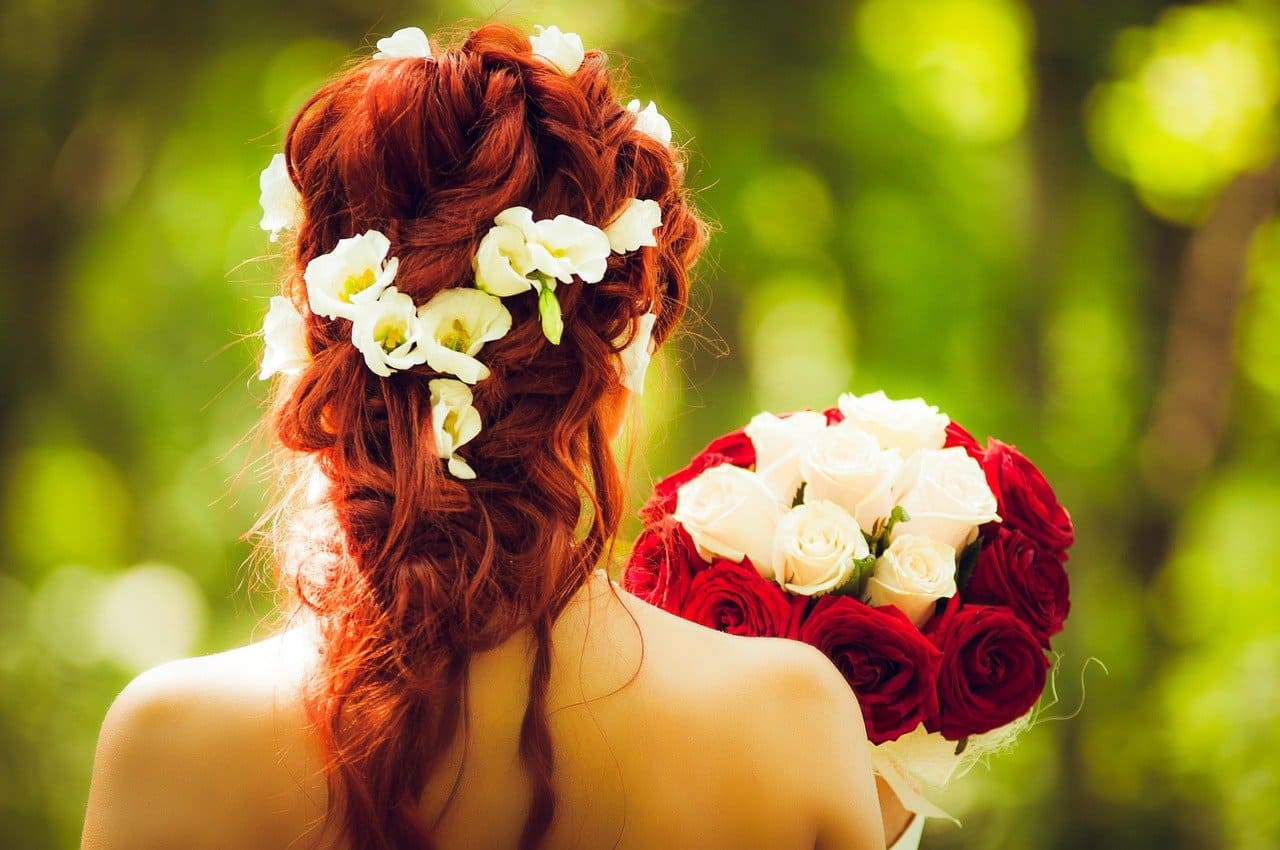 Quelle coiffure de mariée pour quelle robe?